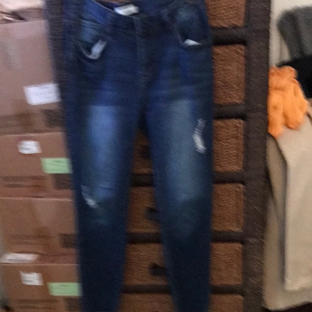 Kensie Women’s Skinny Jeans in Dark Blue Distressed Wash